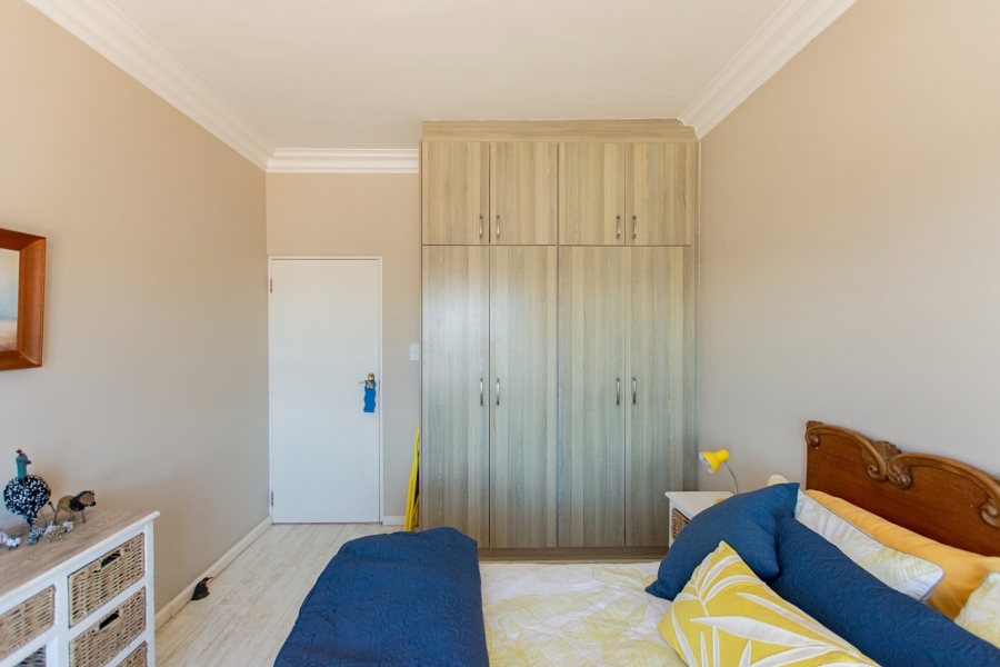 5 Bedroom Property for Sale in Myburgh Park Western Cape